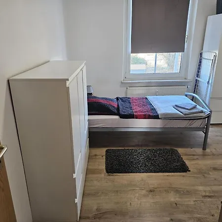 Monteurwohnung An Der Raffinerie 5 Min Zu Fuss Leuna
