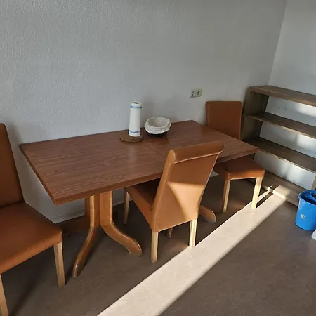 Monteurwohnung An Der Raffinerie 5 Min Zu Fuss 公寓 Leuna