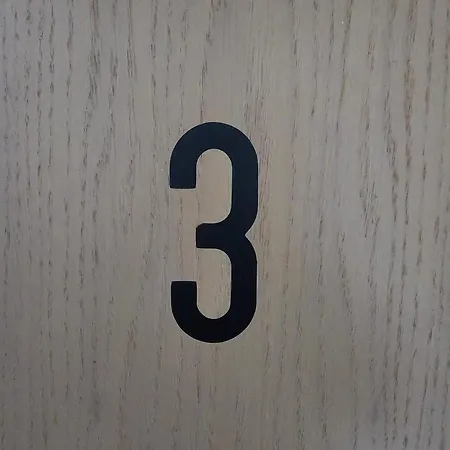 Monteurwohnung An Der Raffinerie 5 Min Zu Fuss Leuna
